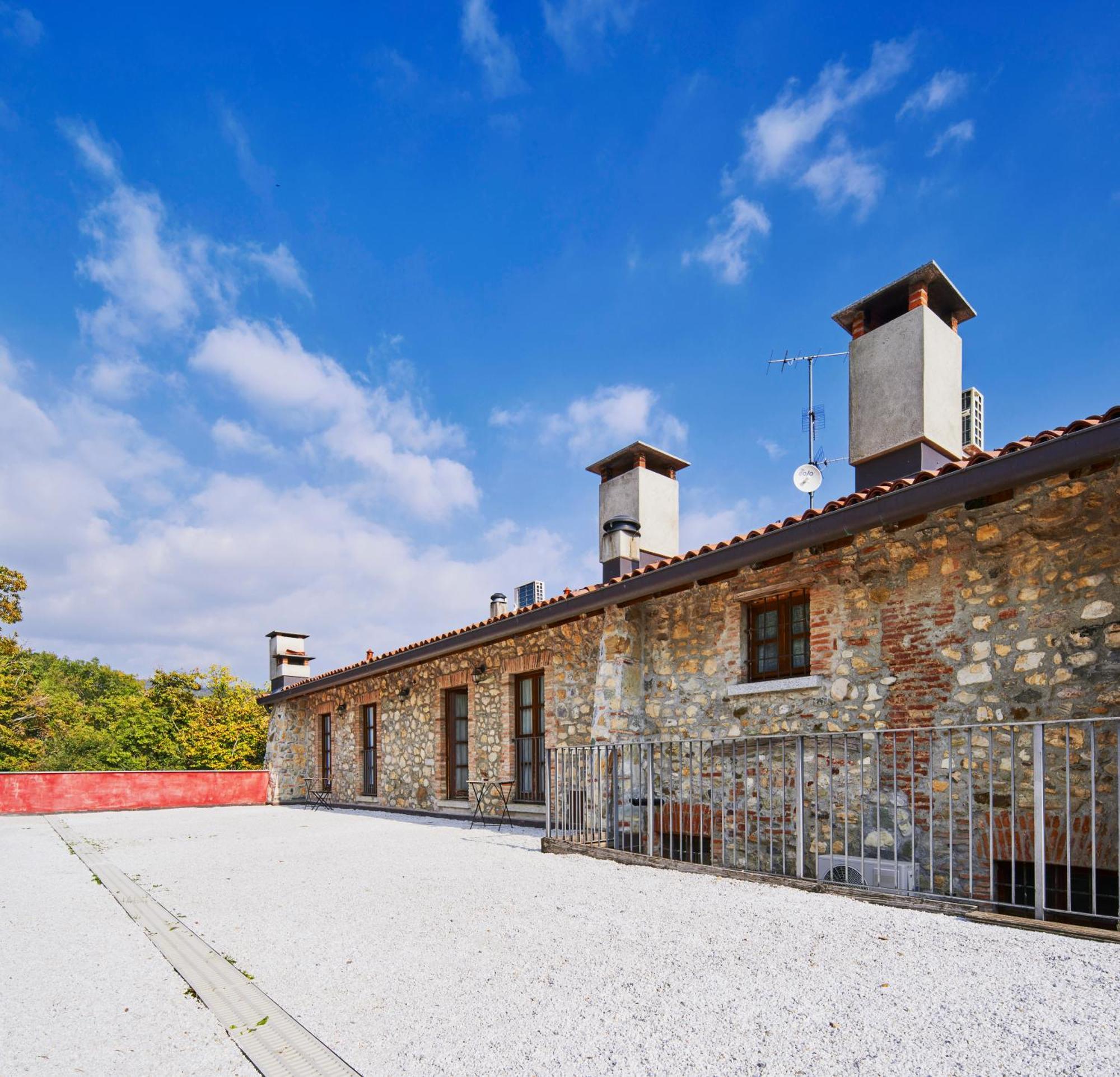 Agriturismo Cascina Mirandola コモ エクステリア 写真